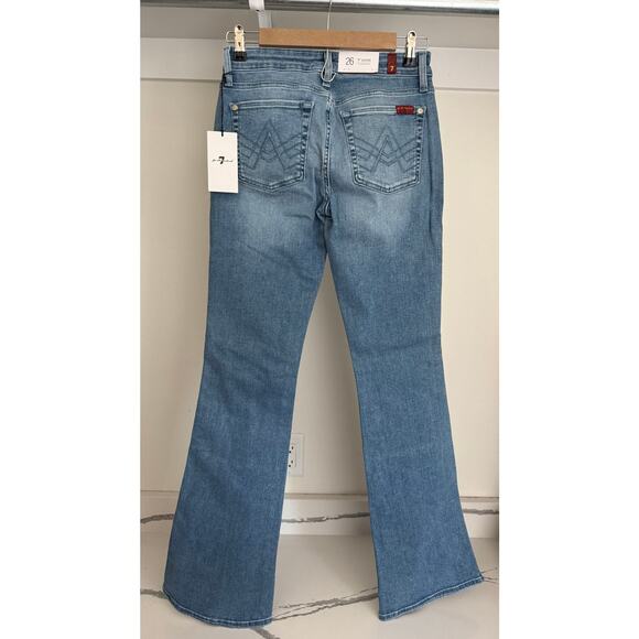 NWT 7 For All Mankind A Pocket Flare Light Wash Jeans Size 26 (34" inseam) - Picture 2 of 11